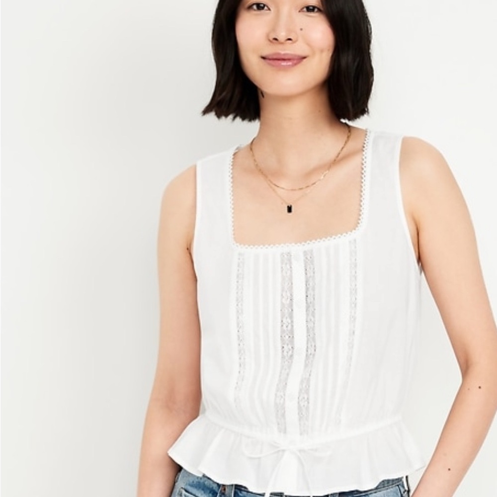 Old Navy White Lace Trim Sleeveless Top